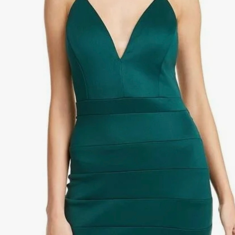 Emerald Sundae cocktail dress. Worn once L but runs small.  Hunter green